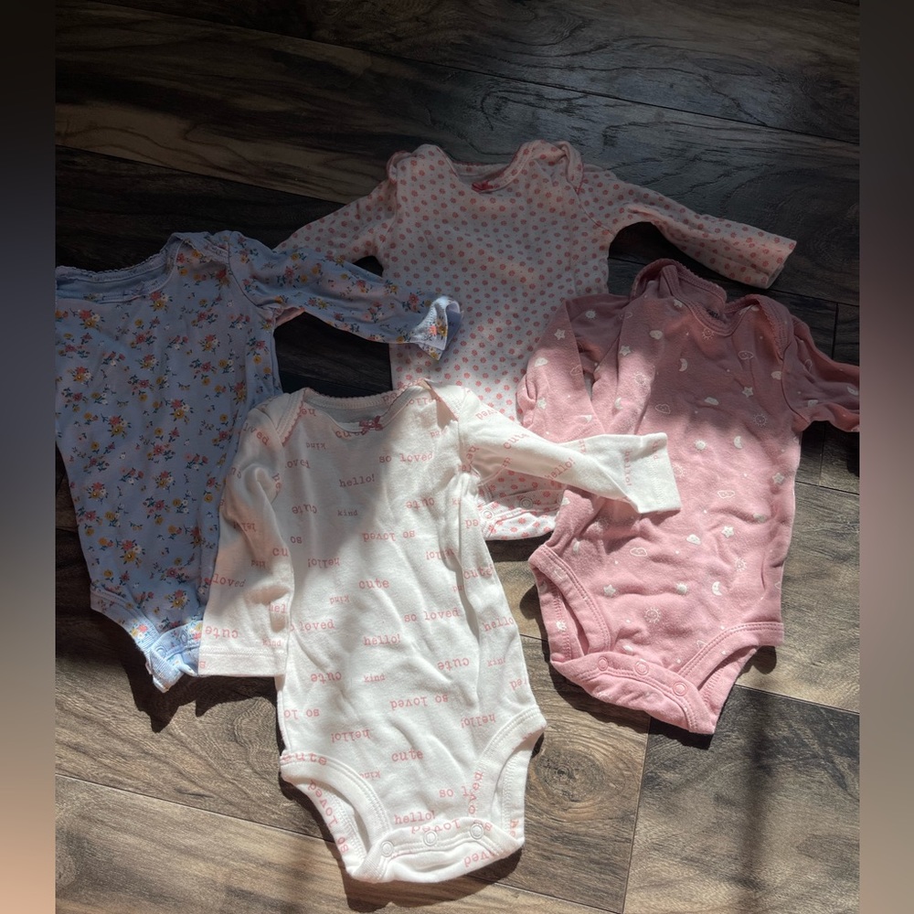 3m long sleeve Carter lot